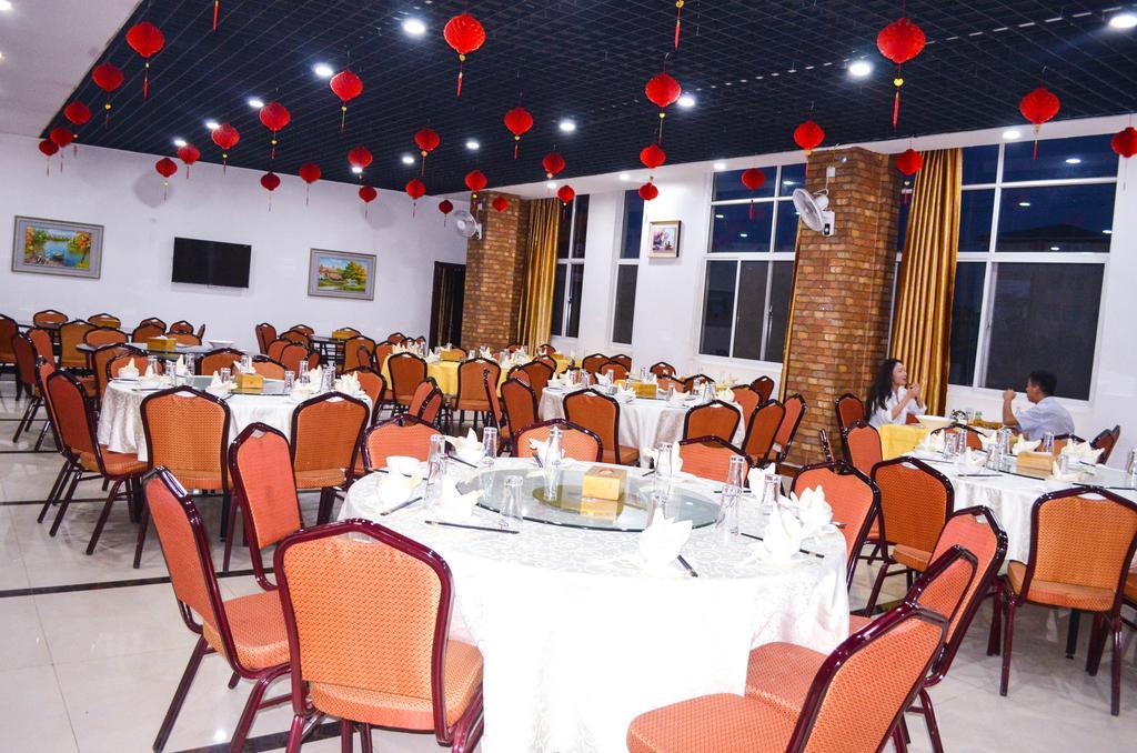 Chinese Business Hotel Kampala Bagian luar foto